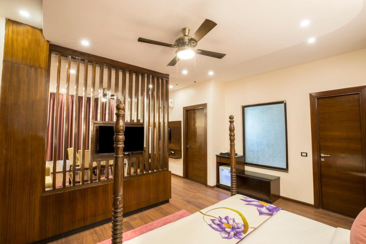 Regenta Inn On The Ganges Rishīkesh Esterno foto